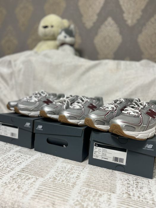 Продам кроссовки New balance-740