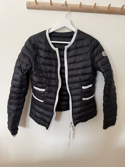 Тънко Moncler яке