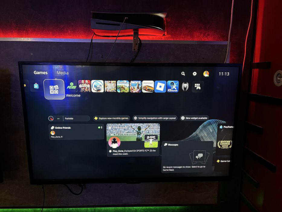 Ps 5  комзола + 4 джойстика и много игри към тях