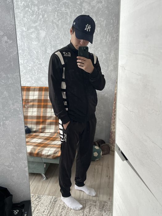 Спортивный костюм EA7