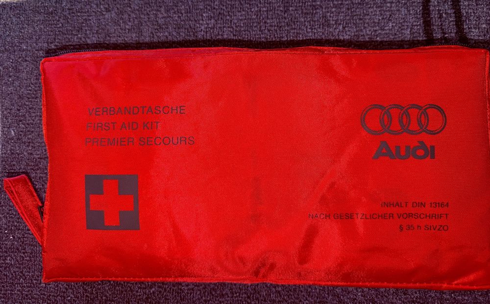 Аптечка AUDI DIN 13164