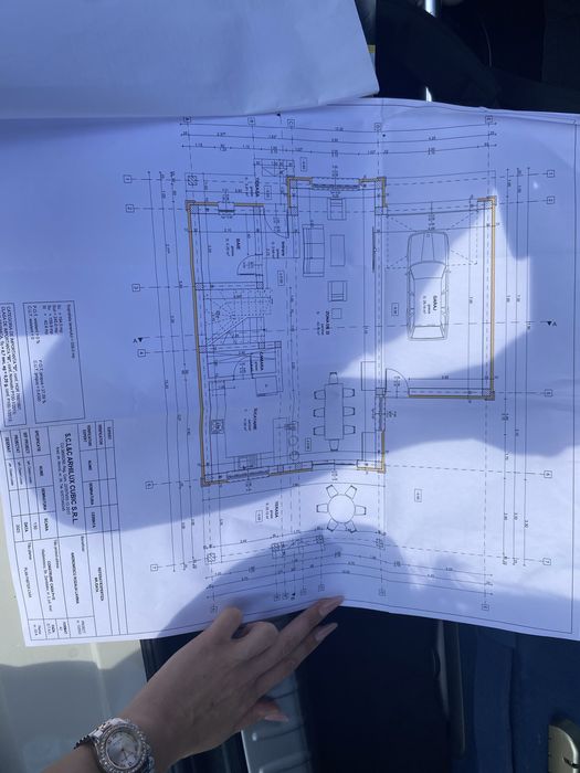 Vand casa la rosu cu utilitatii , vladimirescu cartierul florilor