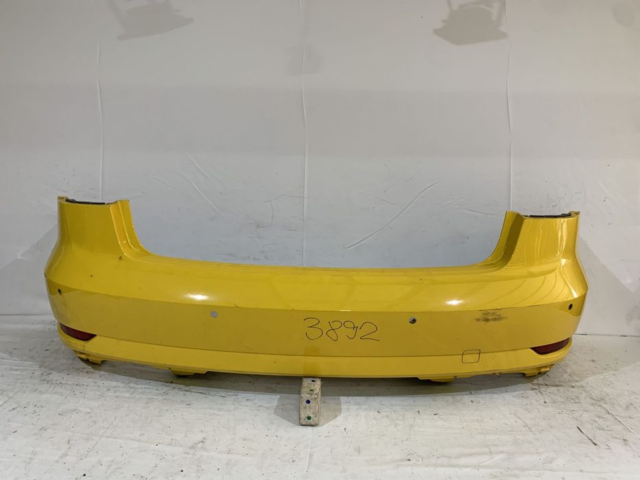 Bara spate Audi A3 Berlina, 2016, 2017, 2018, 2019, cod origine OE BV5807511F.