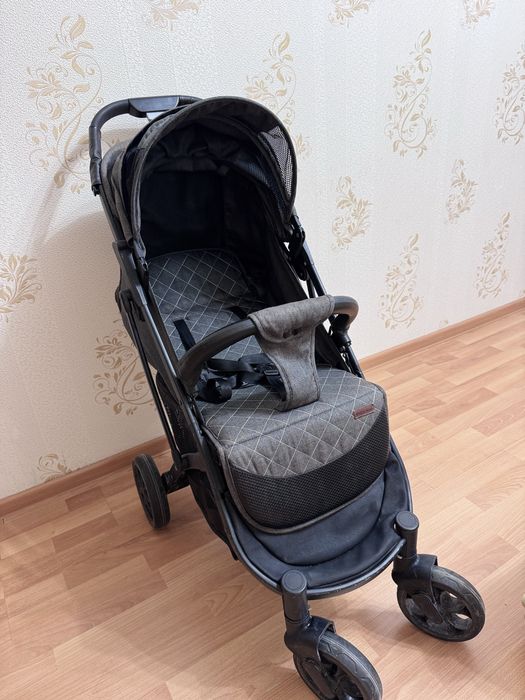 Коляска прогулочная MSTAR