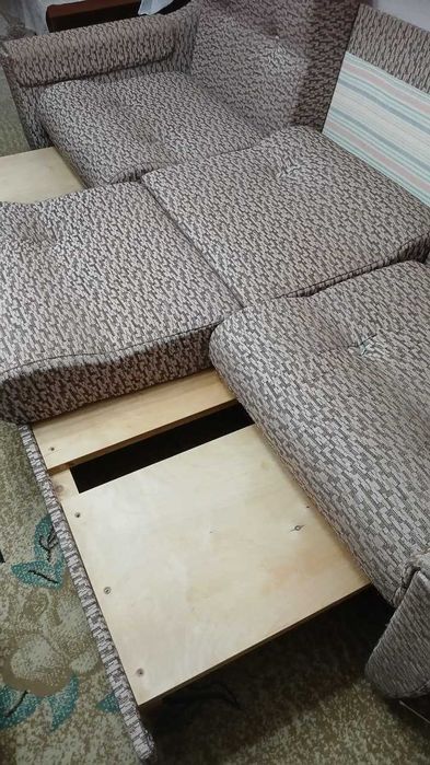 Диван раздвижной, б\у