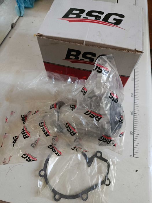 Шаровые опоры на Mercedes Sprinter (95-06) — Новая + Б/У, фирмы BSG.