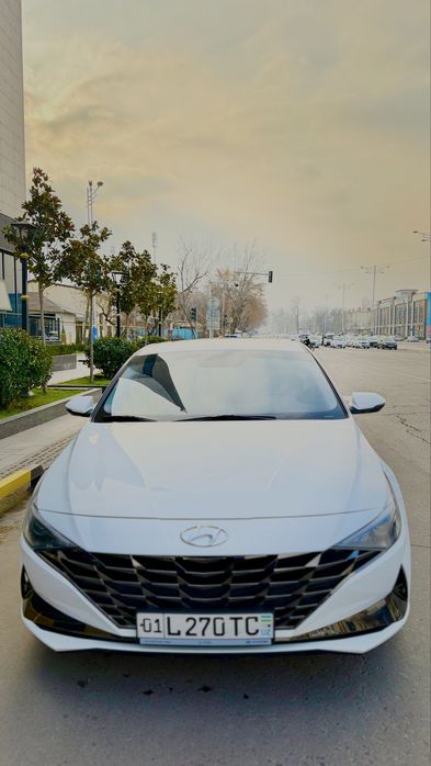 Hyundai Elantra 2022 1.6 L