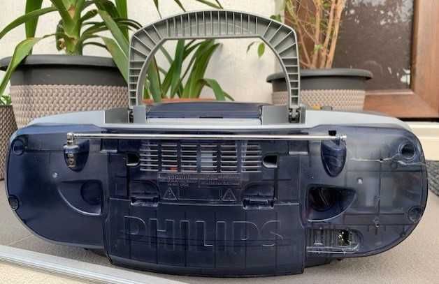 Radio casetofon Philips cu CD player in stare foarte buna