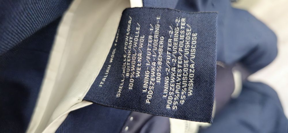 Нов костюм 100% италианска вълна Douglas Mayfar