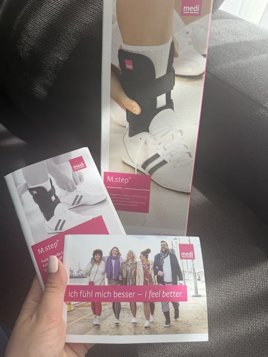 Стабилизиращи твърди кори за глезен – M Step Ankle Brace