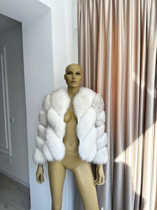 Haina de blana eleganta