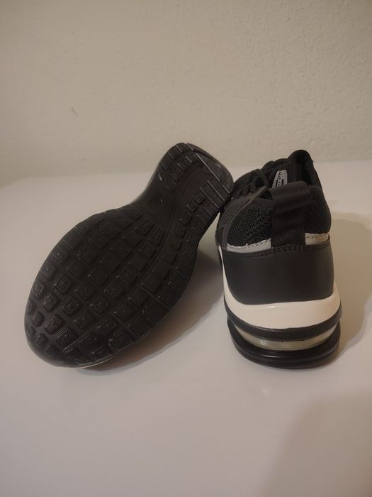 Работни обувки с метал