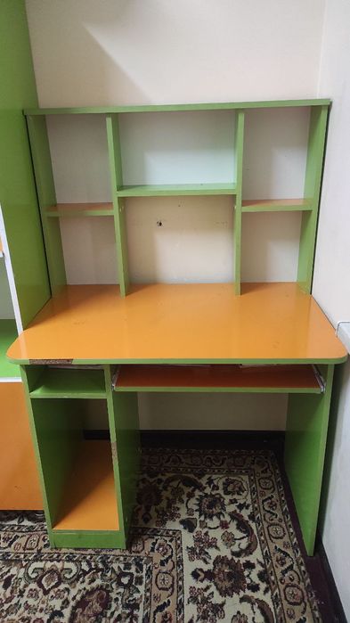 Продается детский кровать и шкаф
