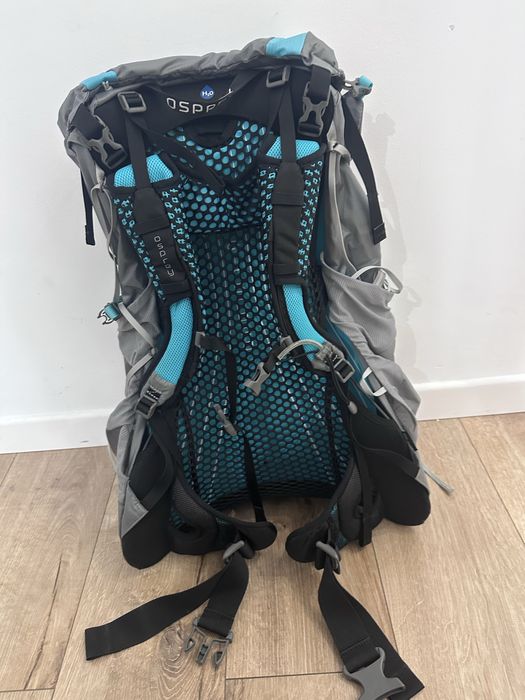 Rucsac trekking Osprey Eja 48L ultraușor – drumeții / hiking