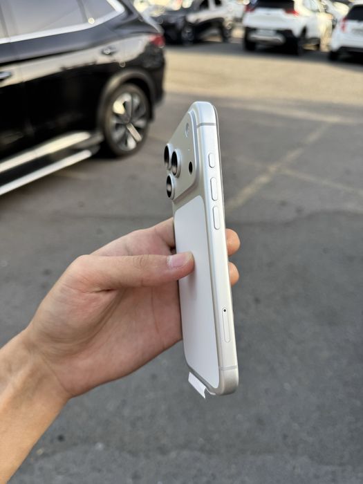 Iphone 17 pro silver