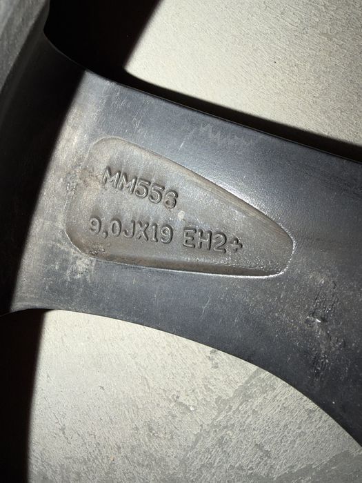 Джанти с гуми за БМВ х5 19-ки