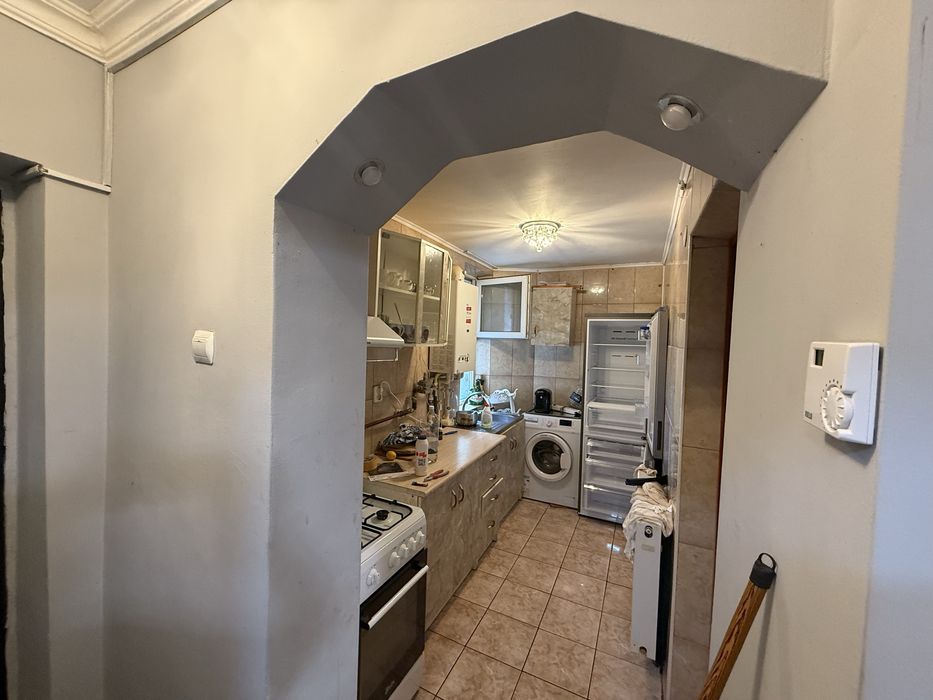 Se vinde apartament parter cu 2 camere mobilat  utilat