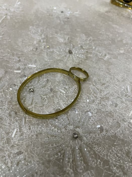 Сумки и браслетики, серьги, часы