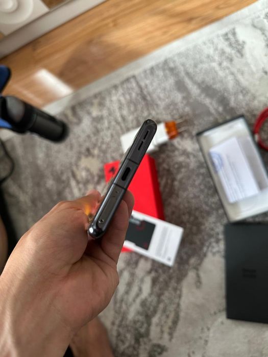 OnePlus 12 512 ГБ, полный комплект