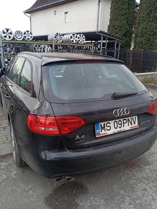 Audi A4 anul 2009