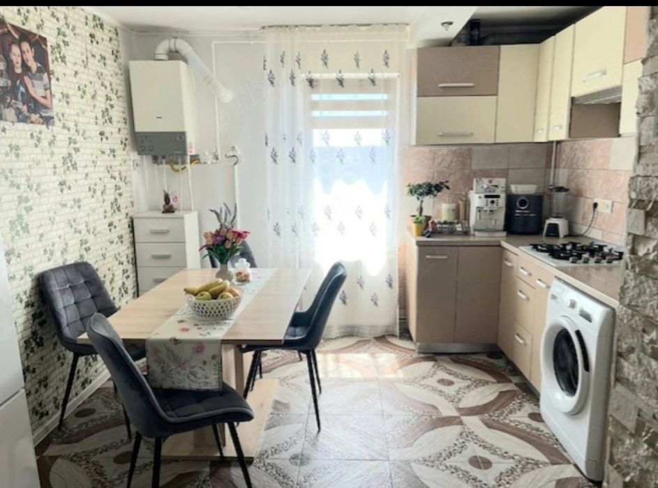 Vând apartament cu 2camere