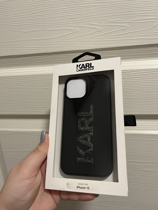 Кейс Karl Lagerfeld за Iphone 15