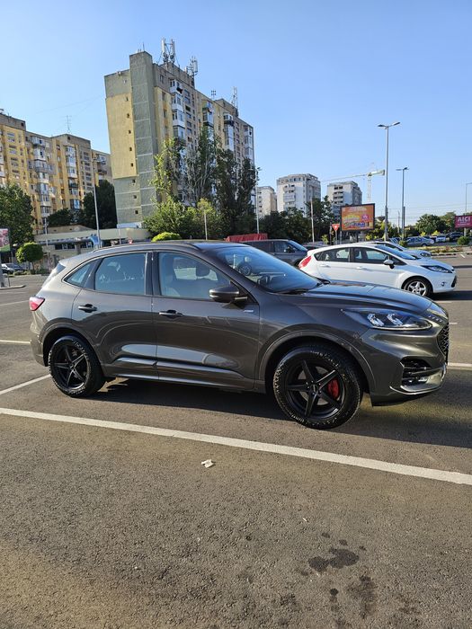 FORD Kuga 2021 — imagine 2