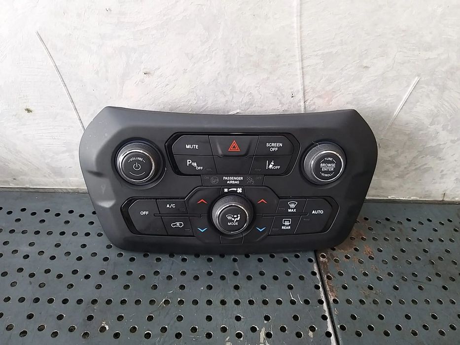 Panou clima ac bloc butoane avarii parcare radio jeep renegade 07357677870