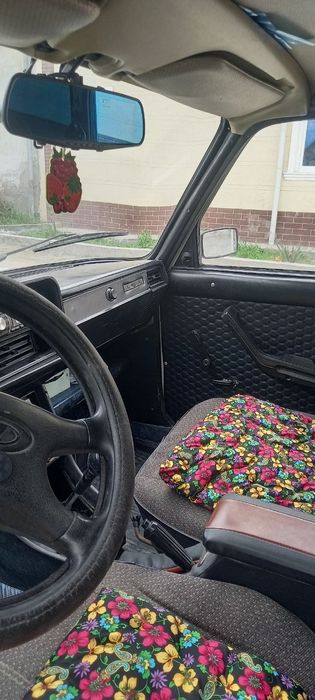 Jiguli 2107 sirochni sotiladi xolati zoʻr narx 2700