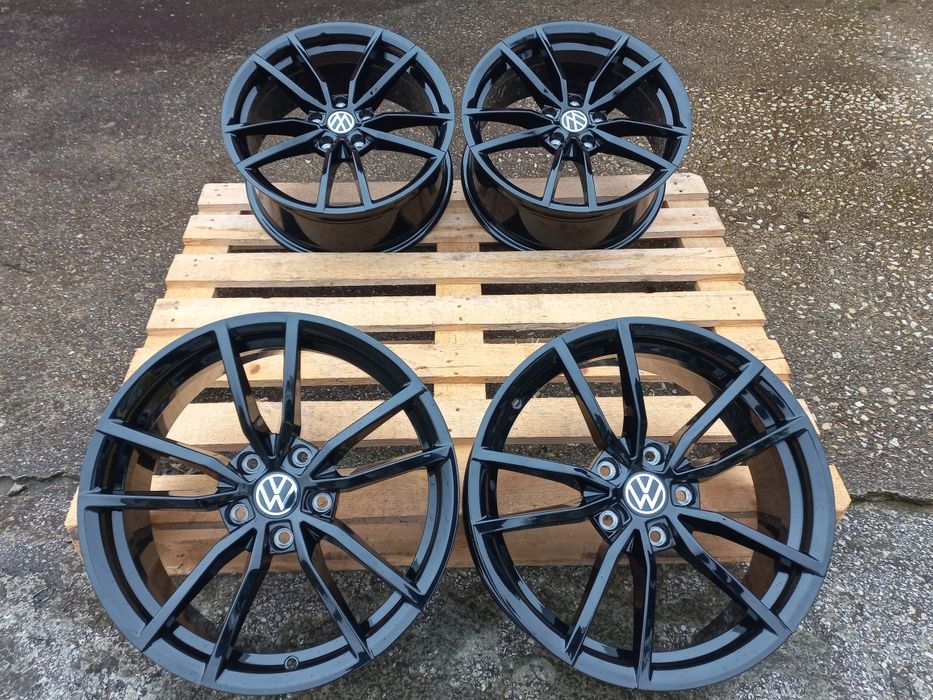 17 Vw Poteria Piano Black 7.5j et40 Golf Tiguan Passat Touran Чисто Н.
