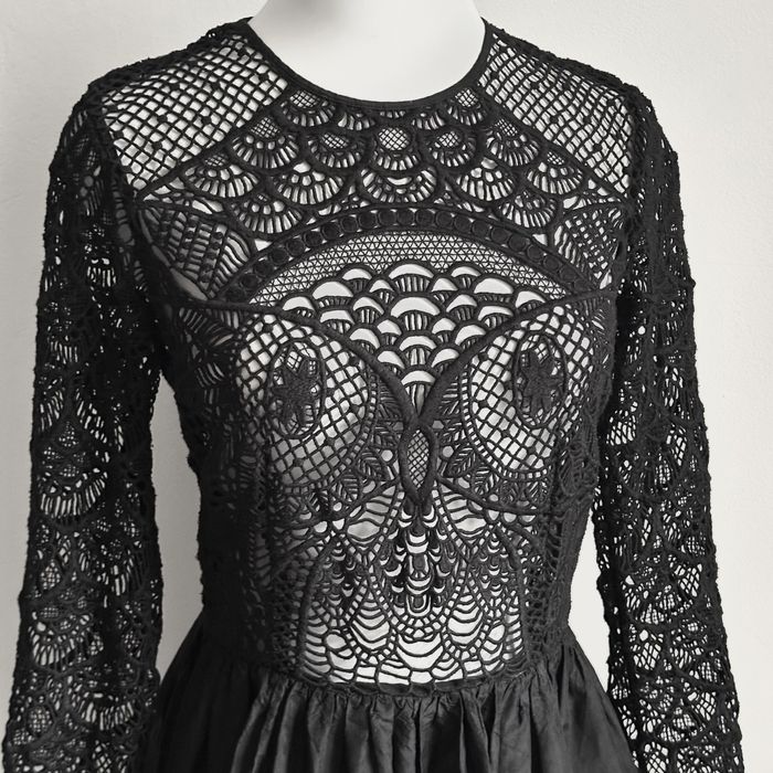 RED Valentino оригинальное готическое мини-платье