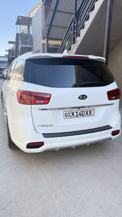 Kia carnival 2019 г. 108 000 км пробег дизел 2.2