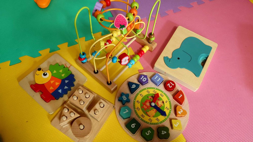 Jucarii 3+ Labirint, puzzle forme geometrice, ceas, elefanti, arici.