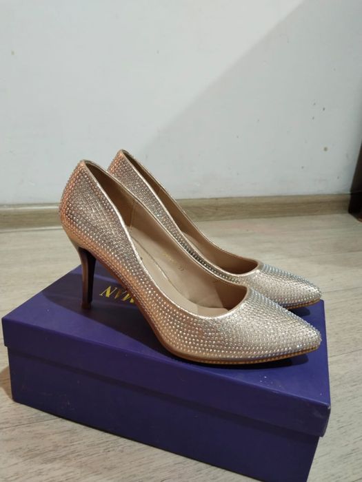 Туфли и басоножки размеры 37