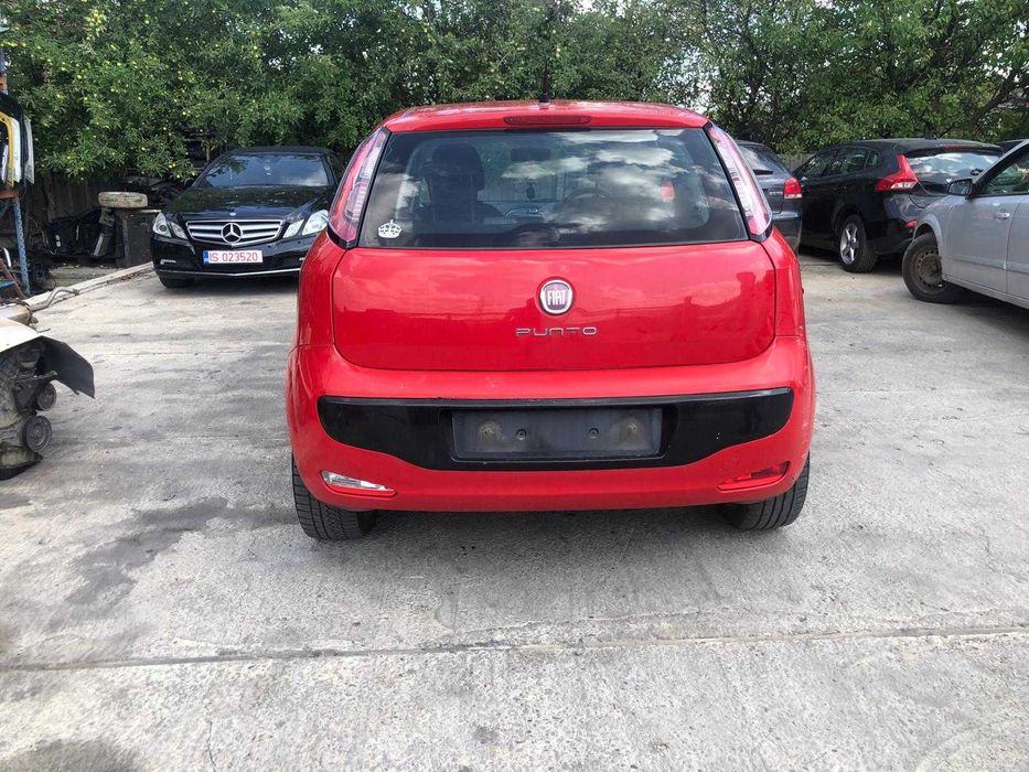 Dezmembram Fiat Punto EVO