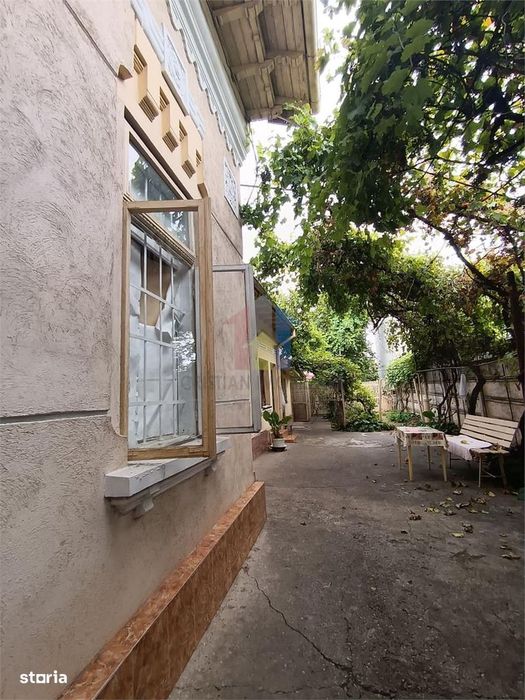 Casa  Boiereasca 3 camere caramida si boltari zona Centrala Brainconf