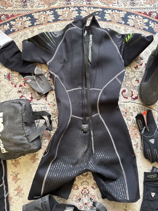 Снаряжение для дайвинга, жилет BCD
