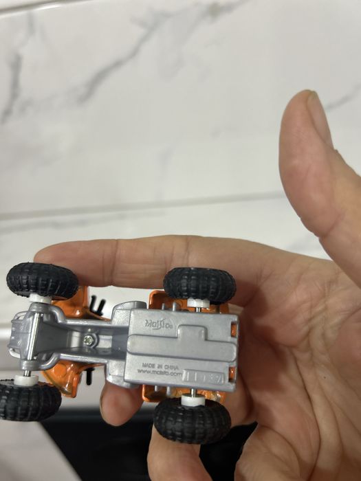 Maisto Powered ATV - оранжево  и автобус малки колекционерски колички