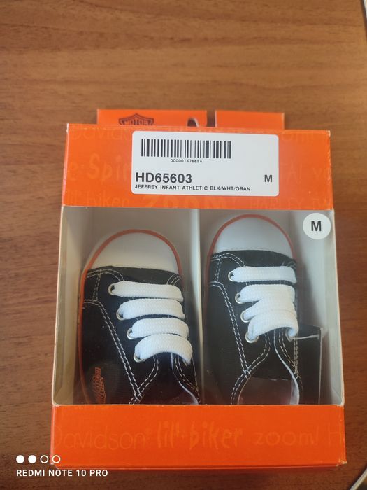 Papuci nou născuți