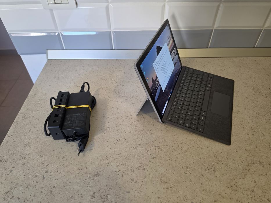 Tableta microsoft surface 4pro