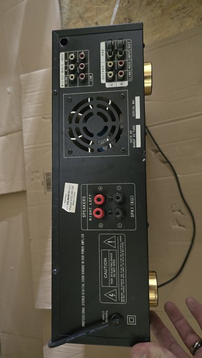 Set 2 Boxe  Eurolive E1220(400w) + Amplificator  Newjomo pw-20B