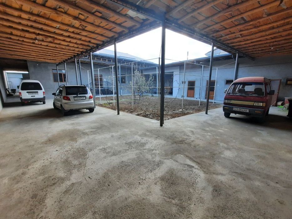 Уй сотилади Лимонарияда Бунёдкор махалласида