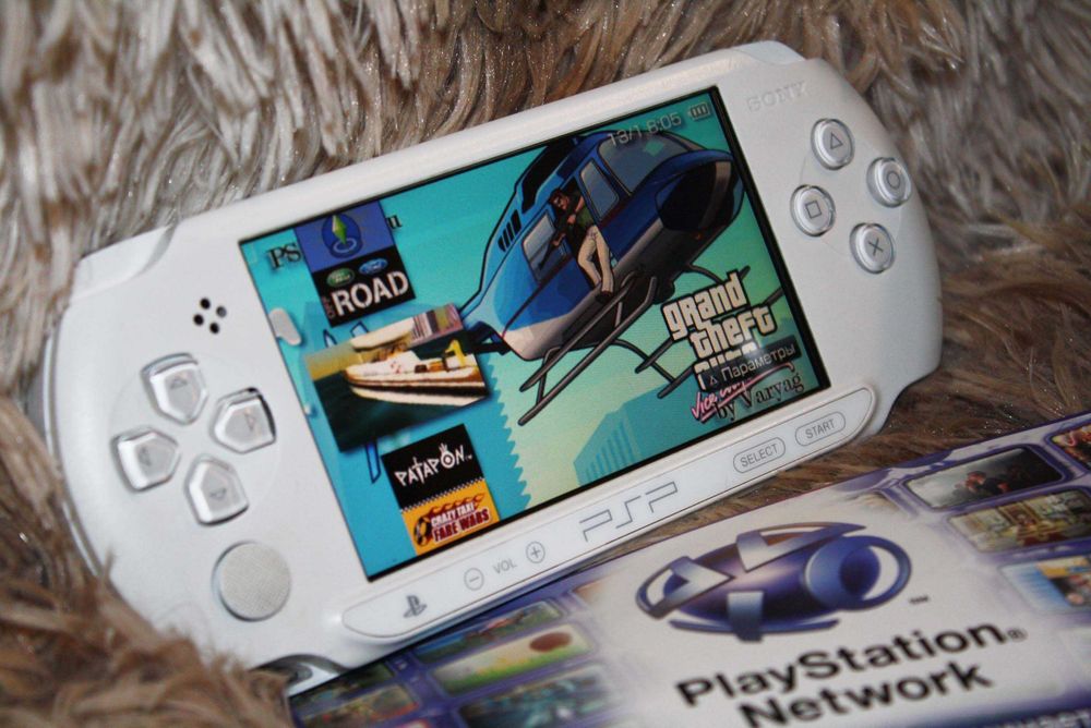 PSP Playstation накачано 100 игр Псп