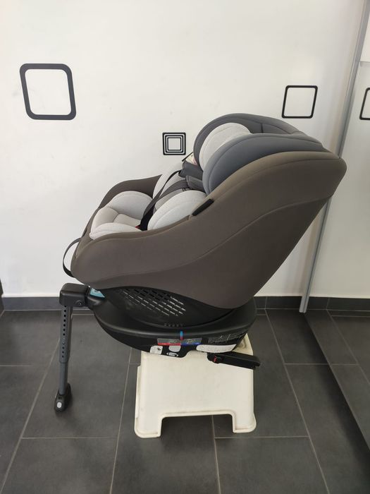 Scaun auto Graco Turn to Me Rotativ 360 grade pt. copii între 0-18 kg