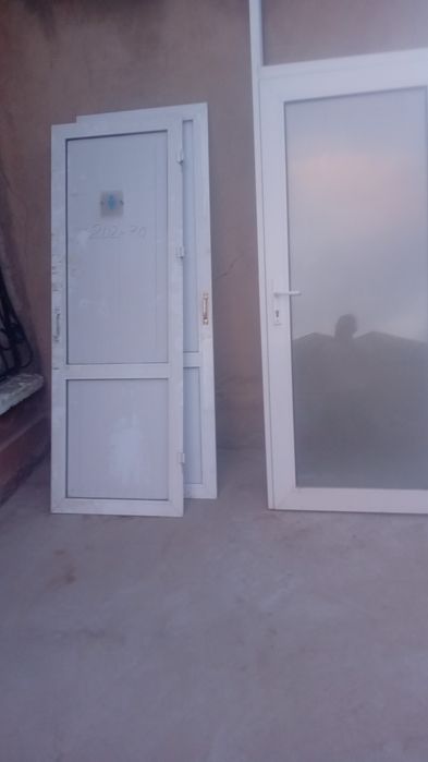 Окна дверь бу форточки