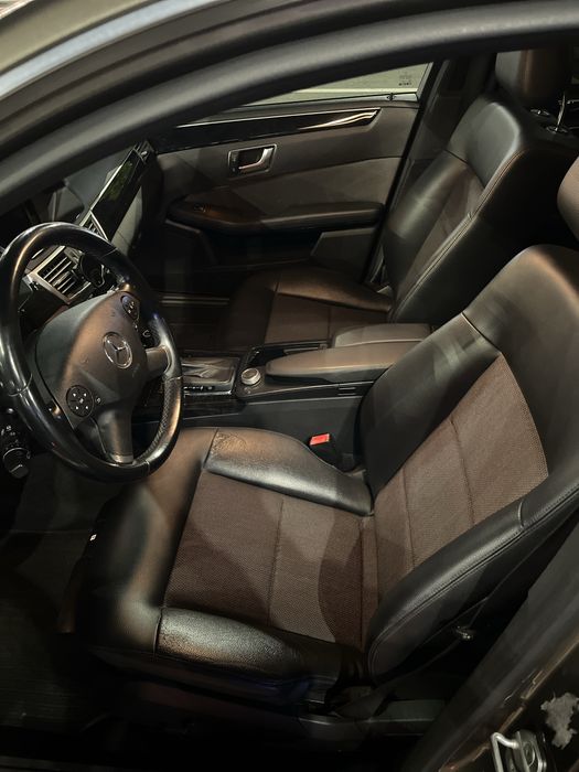 Mercedes E200 W212 2.2 CDI 2011 AUTOMAT | Perne aer | Întreținută