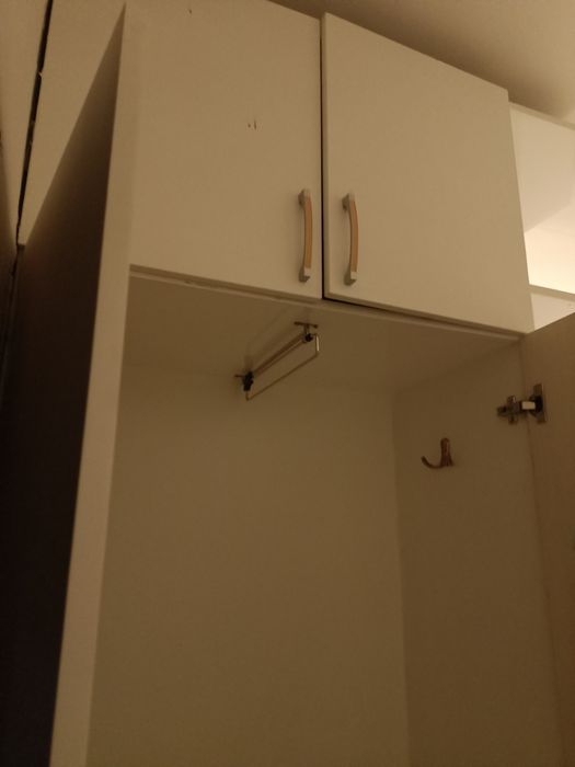 Шкаф белый высокий для одежды