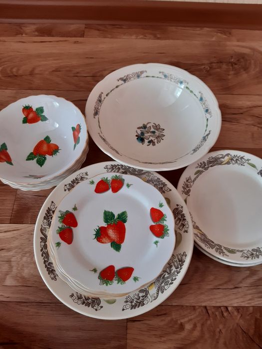 Тарелки разные продам