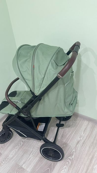Продам коляску в отличном состояние