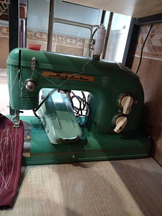 Продам машинки швейные